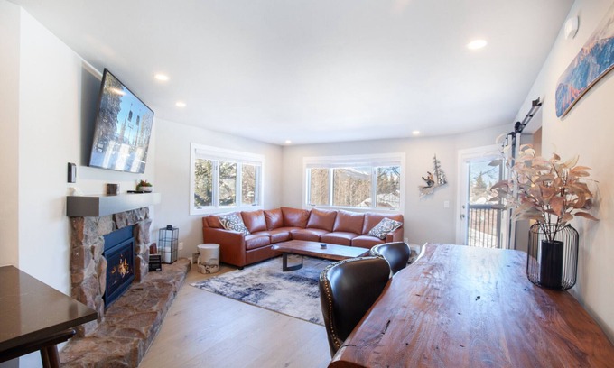Warrior's Mark Condo | Walk to Lifts & Main St | Hot Tub