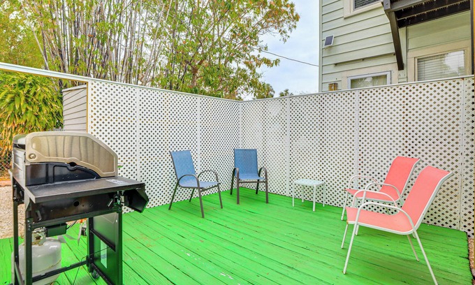 Trailer Estates Apartment | Walk to Manatee River: Palmetto Unit w/Sunroom