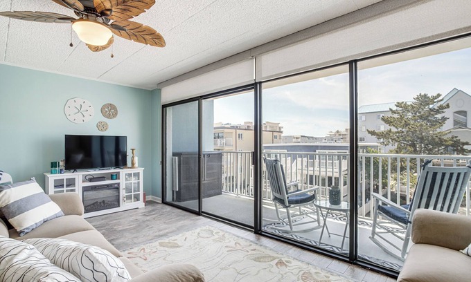 Midtown Ocean City Condo | Walk to Shore: Retreat w/Balcony in Ocean City
