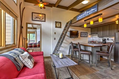 Mountain House Apartment | Walk to Village Condo with Resort Perks in Keystone