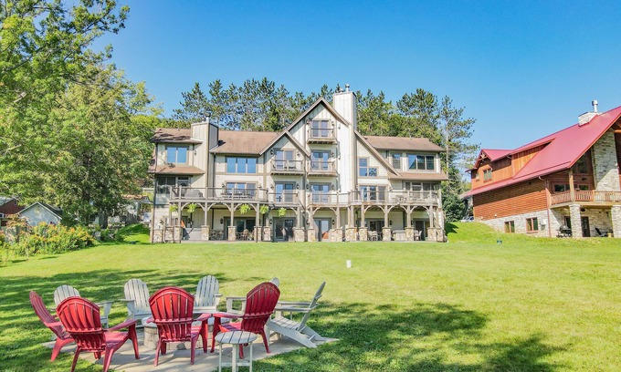 McHenry House | Walk to Wisp! Lakefront home with fire pit and dock!