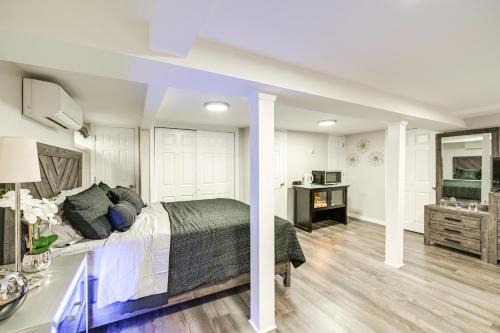 Floral Park Apartment | Walkable Elmont Studio 19 Mi to New York City!