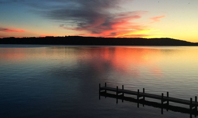 Petoskey Cottage | WALLOON SUNSETS! BEST WEST ARM LOCATION! KAYAKS & SUPS! SEE OUR REVIEWS!