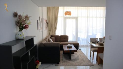 Masdar City Apartment | Wanderlust 2BR Escape in Masdar City - Cozy Retreat Near Masdar Park & City Centre