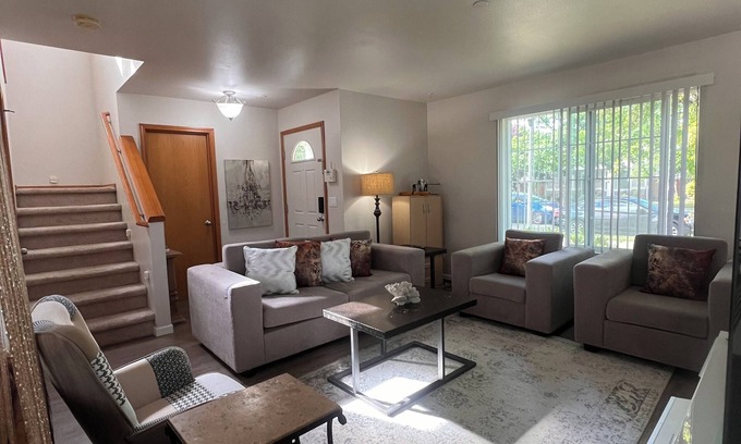 Dupont House | Warm and artistic.