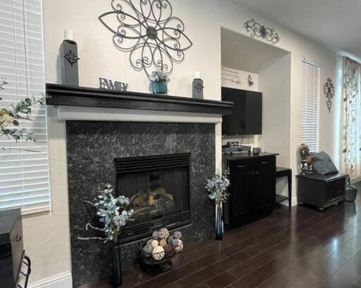 Regency Park House | Warm & Elegant Home - Perfect Location Downtown/SMF