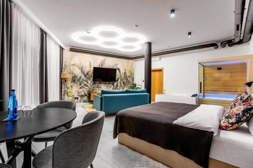 Pszczyna Apartment | Warowna 2 Premium Spa Jacuzzi & Sauna