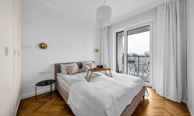 Wola Apartment | Warsaw Żoliborz Apartment- Parking & Two Balconies - by Rentujemy