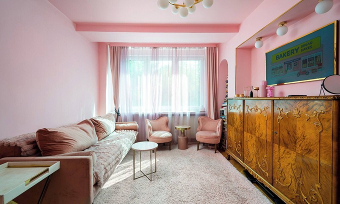 Muranow Apartment | Warsaw Downtown Colourful Apartment