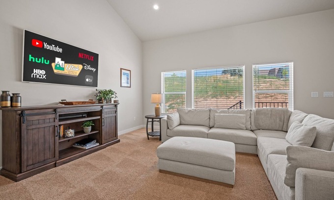 Mountain Green House | Wasatch Peak Chateau Ro3a| Pool | Hot Tub | Unit A