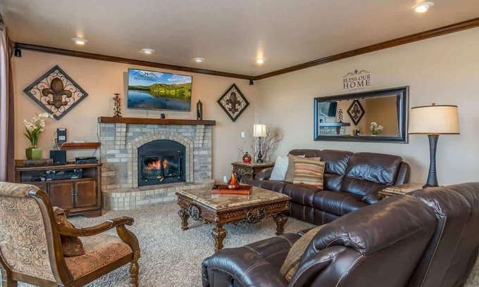 Draper House | Wasatch Retreat in Draper with Mtn Views Theater and Hot Tub