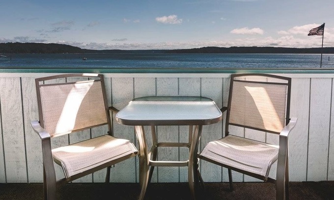 Potlatch Hotel | Watefront at Potlatch