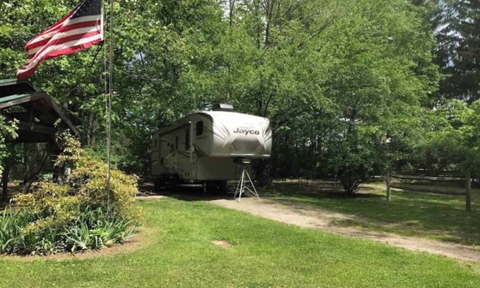 Wellsboro House | Water and Electric 30 Amp Pull through up to 24FT Site *12* Site ONLY