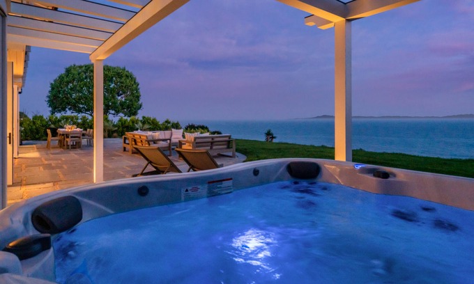 The Mesa House | Water's Edge - Modern Cliffside Luxury in Santa Barbara