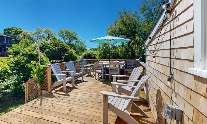 Chilmark House | Water-view home in great location with spacious backyard, grill, kayaks, dogs OK