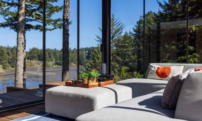 Coos Bay House | Water Views Bliss w/Water Access