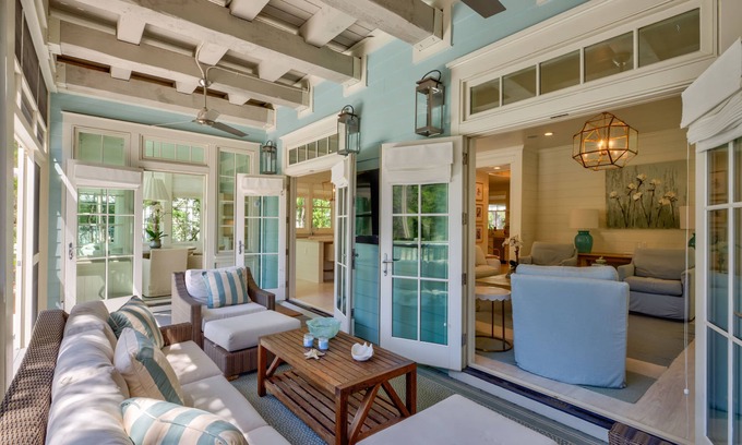 Watercolor House | WaterColor, 6 Seat LSV - Outdoor TV & Grill - Private Heated Pool - 10% discount