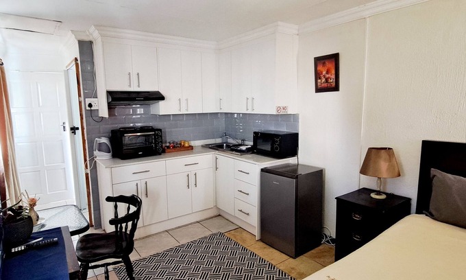 Woodmead Apartment | Waterfall City Guest Lodge, Johannesburg - Queen Garden Unit