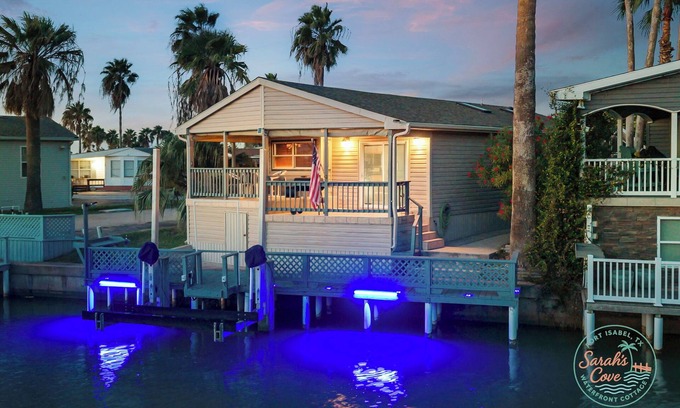 Port Isabel Cottage | Waterfront 2 Bedroom 3 Beds Cottage
