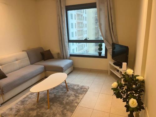 Sharjah Apartment | Waterfront comfort appartmentشقة بانوراما إطلاله على البحيرة