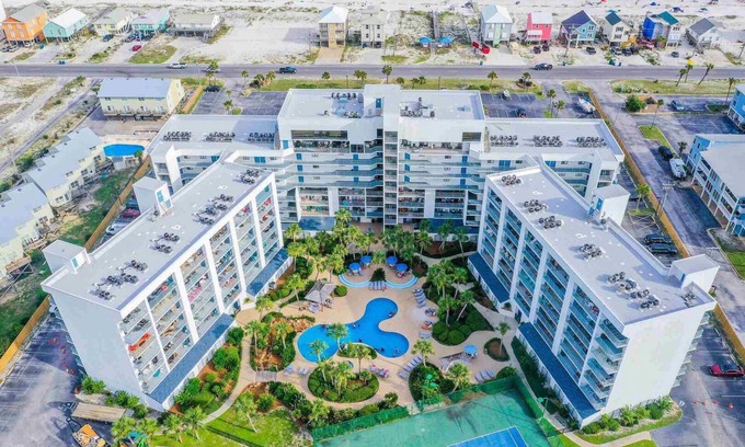 Ono Island Condo | Waterfront condo with balcony. Pool, hot tub, tennis, beach access.