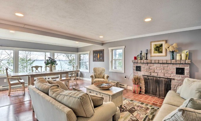 Clayton House | Waterfront Cottage on Sawmill Bay with Deck!