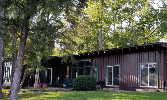 Guntersville House | Waterfront Guntersville Getaway