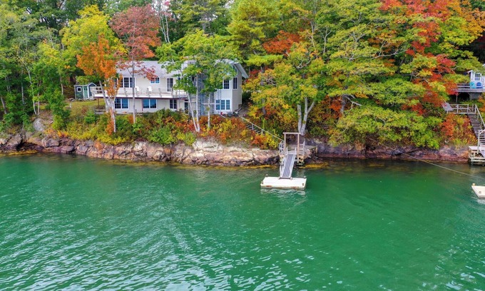 Brunswick House | Waterfront home in Brunswick, ME