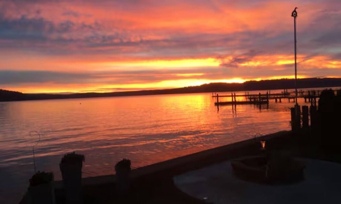 Shelton House | Waterfront Hoodsport Cabin, Hood Canal Beach Oasis