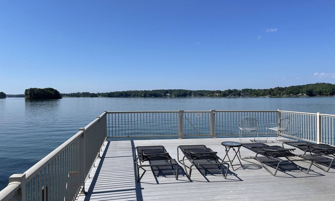 Seneca Apartment | Waterfront Lake Keowee apartment with dock