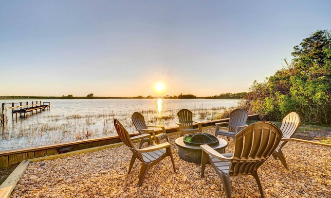 Fedhaven House | Waterfront Lake Wales Vacation Rental w/ Kayaks!