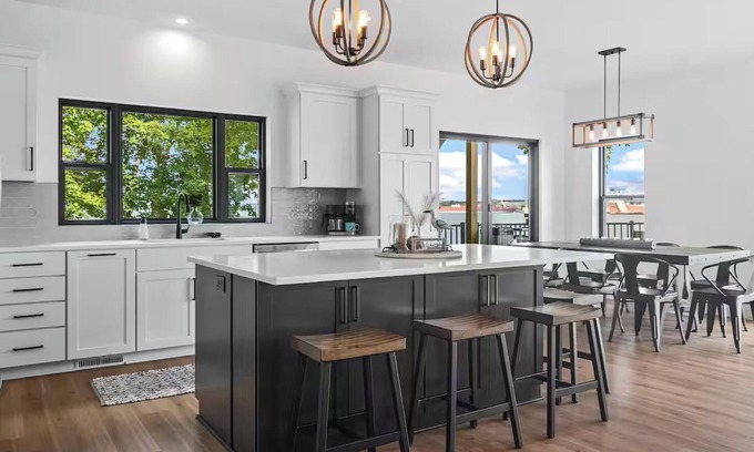 Sturgeon Bay House | Waterfront oasis steps from downtown Sturgeon Bay!