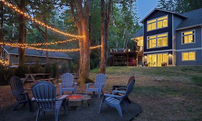 West Hills House | Waterfront Retreat: Firepit, Kayaks, 2 Kitchens, Game Room