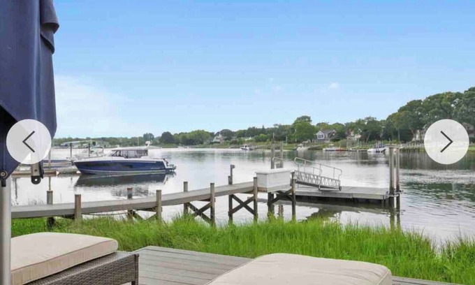 Sag Harbor House | Waterfront tranquility near Sag Harbor Village
