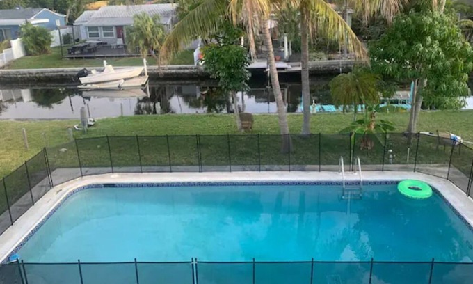 Tarpon River House | Waterfront Zebra styled Black & White villa w pool !!!