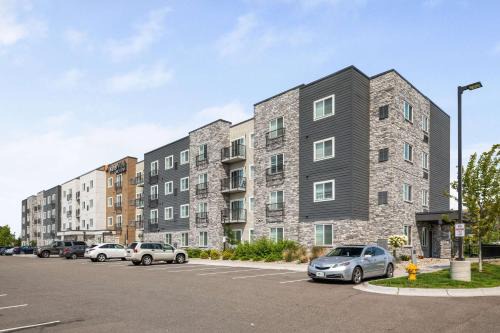 Plymouth Hotel | WaterWalk Extended Stay by Wyndham Minneapolis - Plymouth