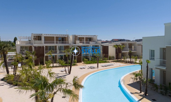 Jesolo Apartment | *Wave Island Resort F3* [ pool & free park ]