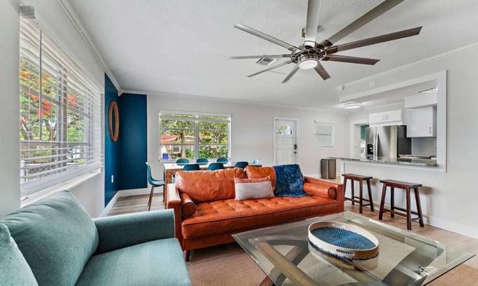 Jensen Beach House | Waveland House in Jensen Beach: minutes to beaches, parks, marina and downtown