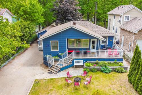 Wasaga Beach House | Wavy Daze Master