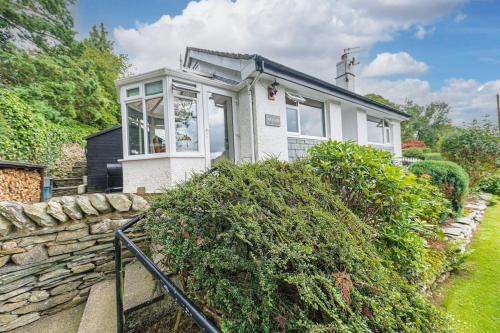 Staveley House | Wayside Bungalow