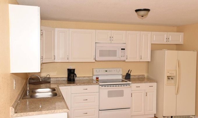 Tampa Heights House | We are located very close to Downtown Tampa, Ybor City, The Armature Works area.