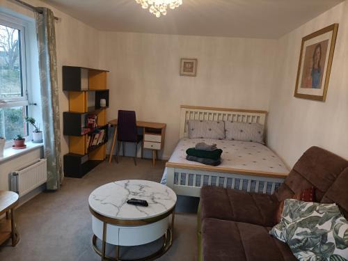 Patchway House | We love Charlton Hayes