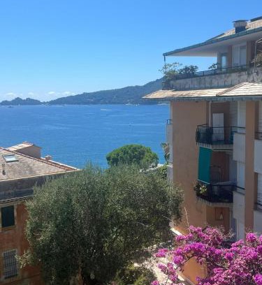 Rapallo Apartment | WELCOME RIVIERA Nautilus 11- vista mare-posto macchina individuale-ONLY ONE CAR-piscina condominiale-attrezzatissimo