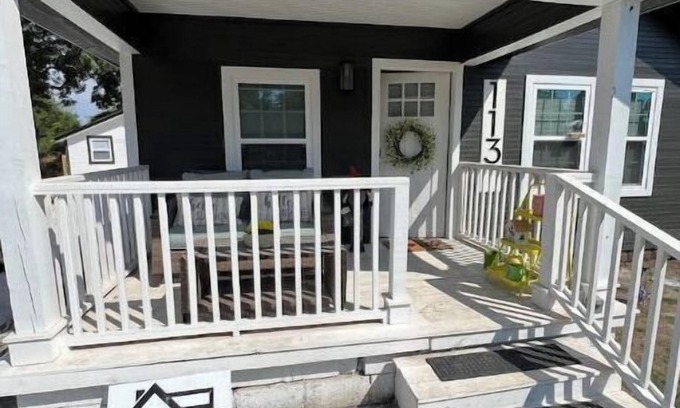 Tulsa House | Welcome to an exquisite 3-bedroom house