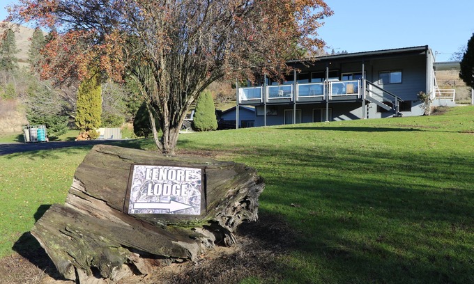 Lenore Cabin | Welcome to Lenore Lodge, located along the wild & scenic Clearwater River.