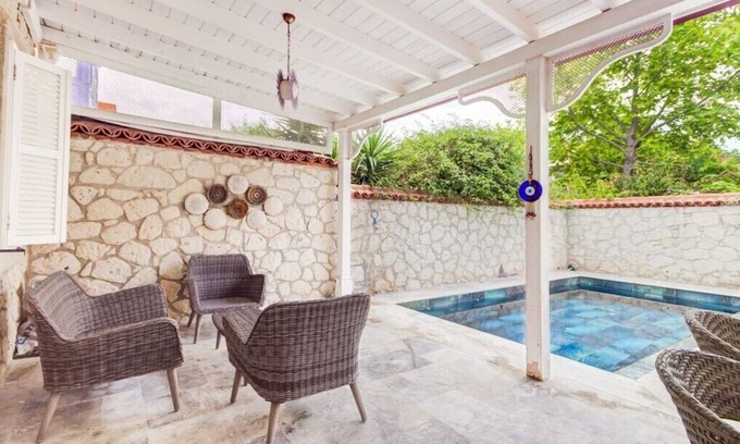 Alacati Villa | Welcome to our bright modern Villa in the heart of Alacati
