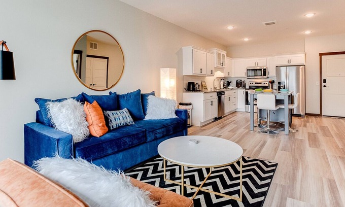 Brooklyn Park Apartment | Welcome to the Blu! One bedroom Apartment