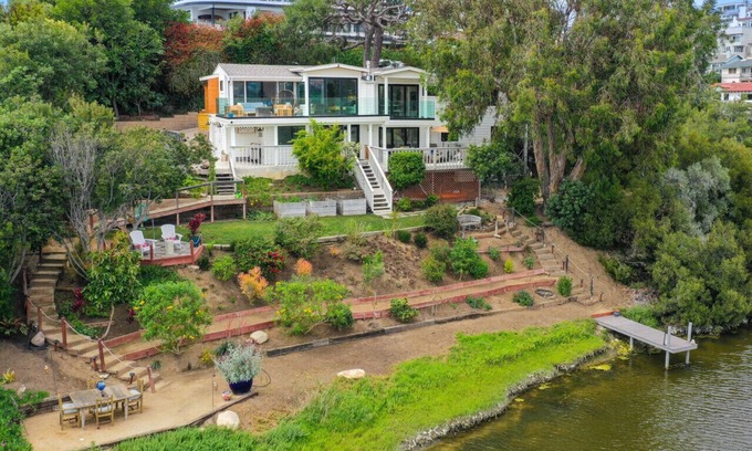 Cardiff-by-the-Sea House | 🏖️ Welcome to the Cardiff Sea Haus: Luxury Waterfront Retreat with Panoramic Ocean Views 🌊