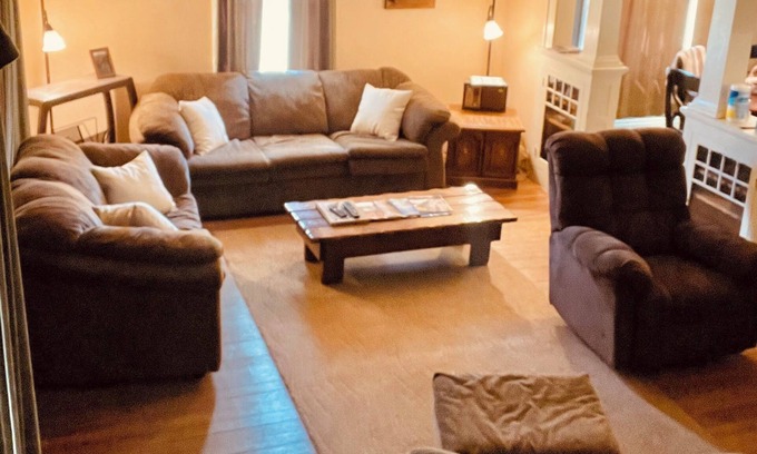 Faulkton House | Welcome to The Dog House!