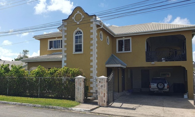 Bridgetown Apartment | Welcoming 1-bedroom apartment in St Thomas.